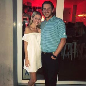 Meet your Posher, Neve